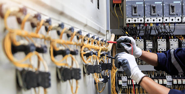 Professional Electrician technician working in Saranac, MI